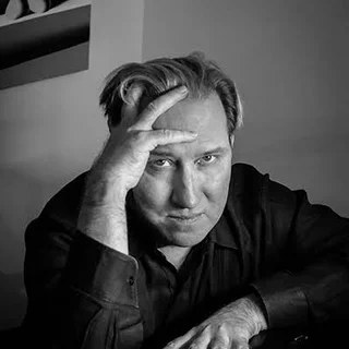 Mark Kostabi